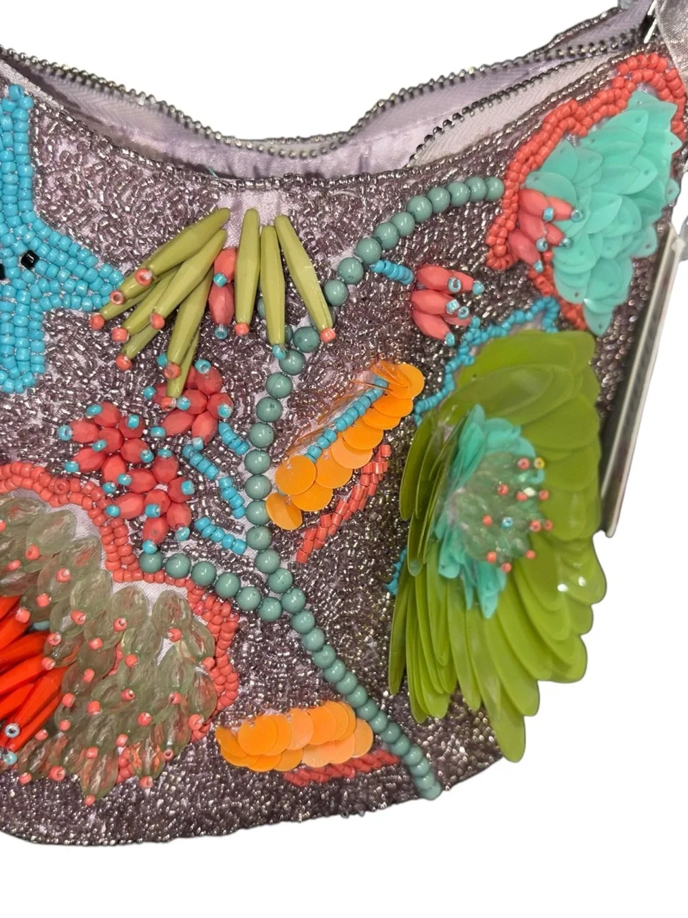 VIRAL hancrafted beaded bag